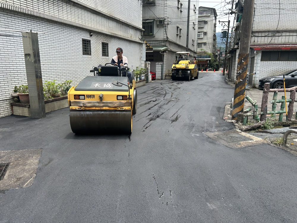 建設公司路損瀝青刨鋪/熱拌標線