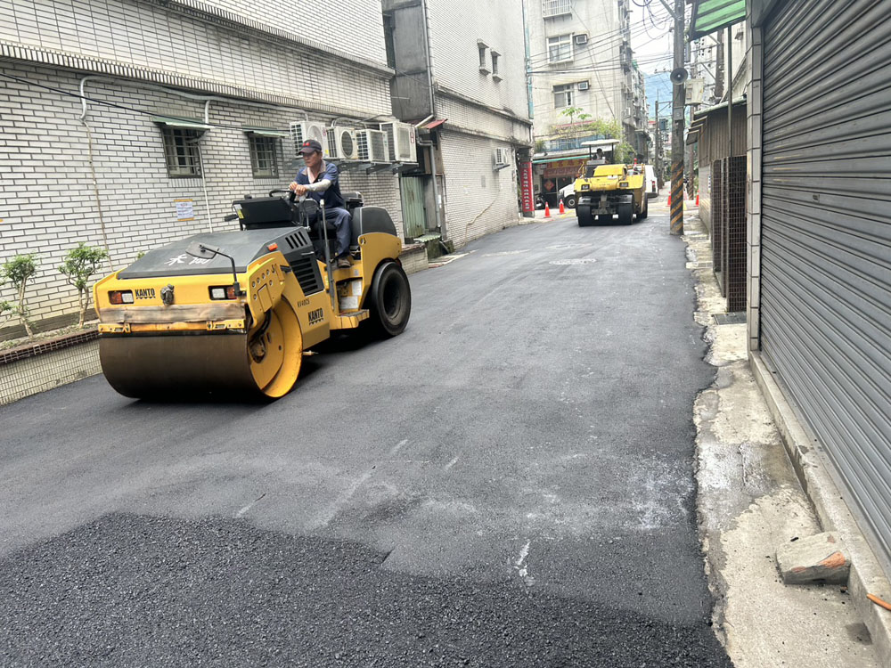 建設公司路損瀝青刨鋪/熱拌標線