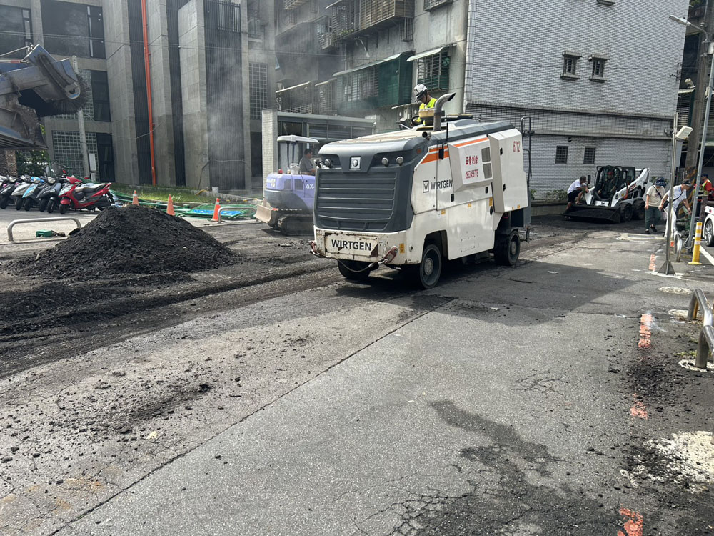 建設公司路損瀝青刨鋪/熱拌標線