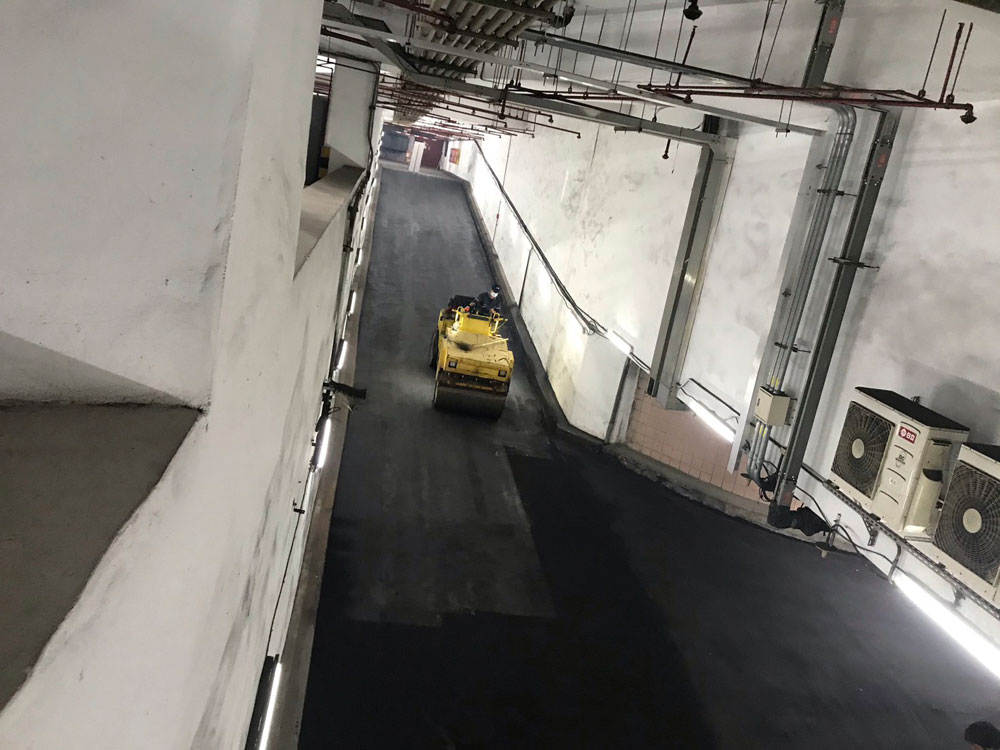 台北市政府地下室停車場柏油鋪設