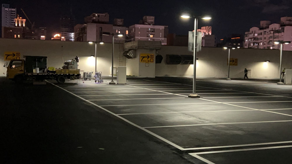 林口三井立體停車場標線