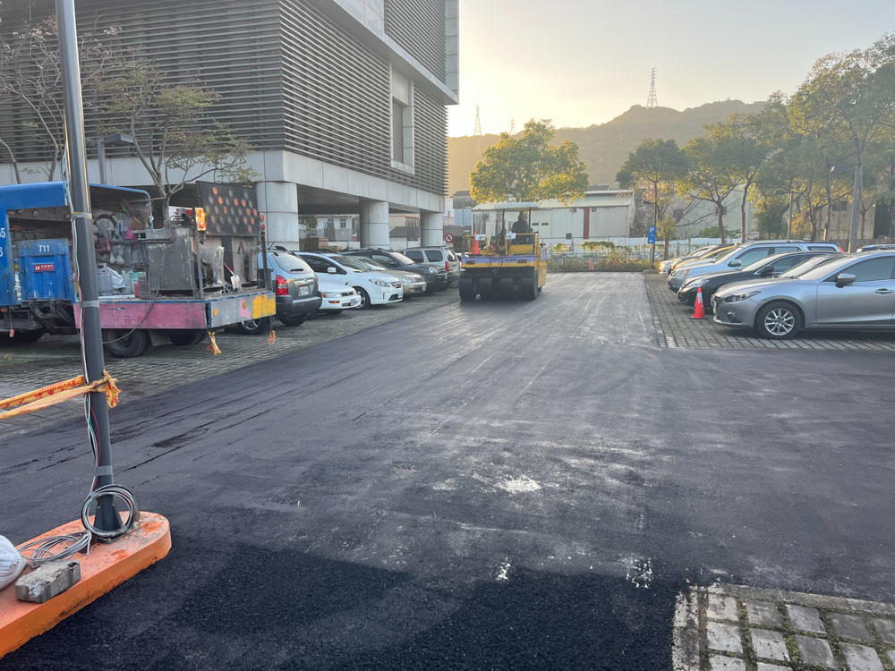 捷運平面停車場整地標線