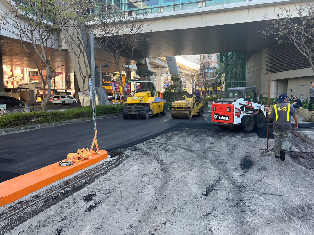 捷運平面停車場整地標線